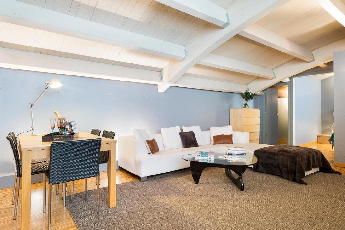 Apartment Barcelona Rentals - Sarria Apartments Near Center Phòng bức ảnh
