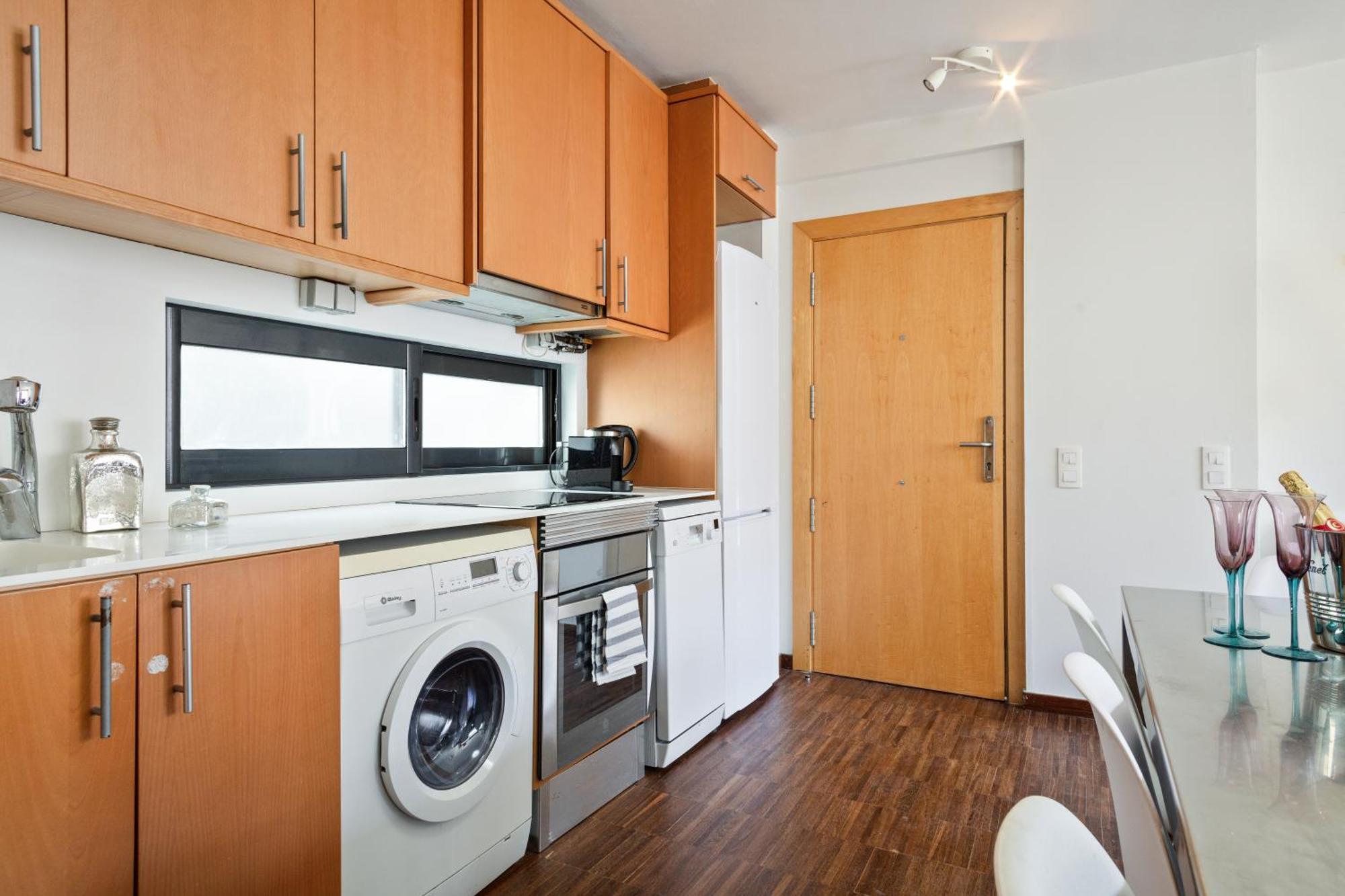 Apartment Barcelona Rentals - Sarria Apartments Near Center Phòng bức ảnh