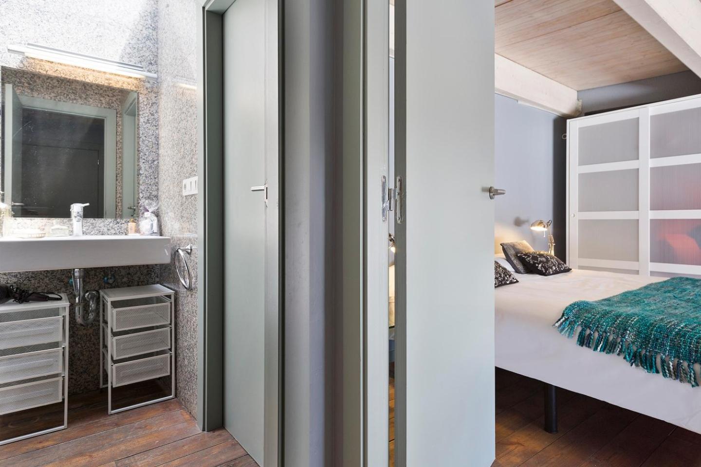 Apartment Barcelona Rentals - Sarria Apartments Near Center Phòng bức ảnh