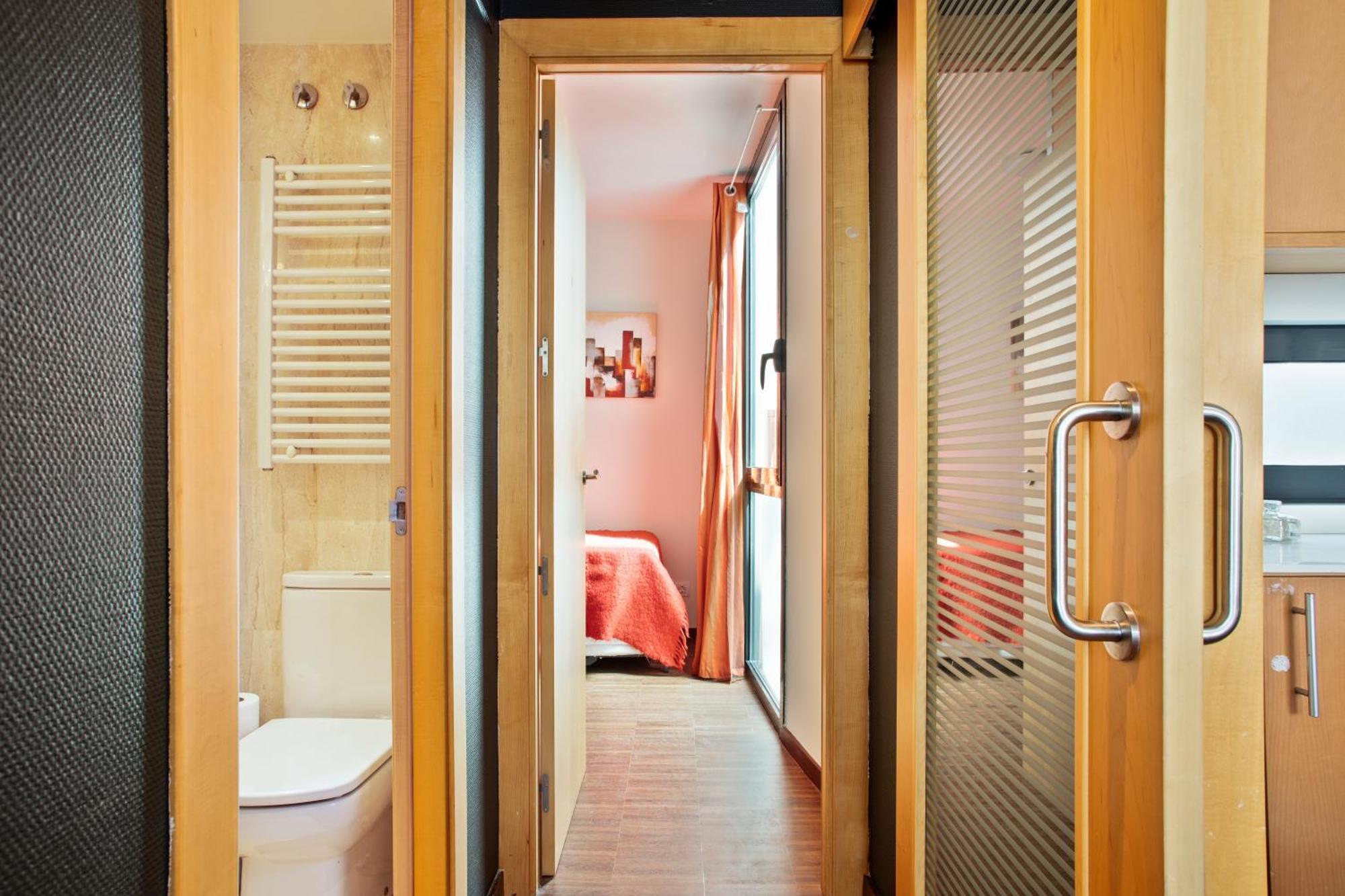 Apartment Barcelona Rentals - Sarria Apartments Near Center Phòng bức ảnh