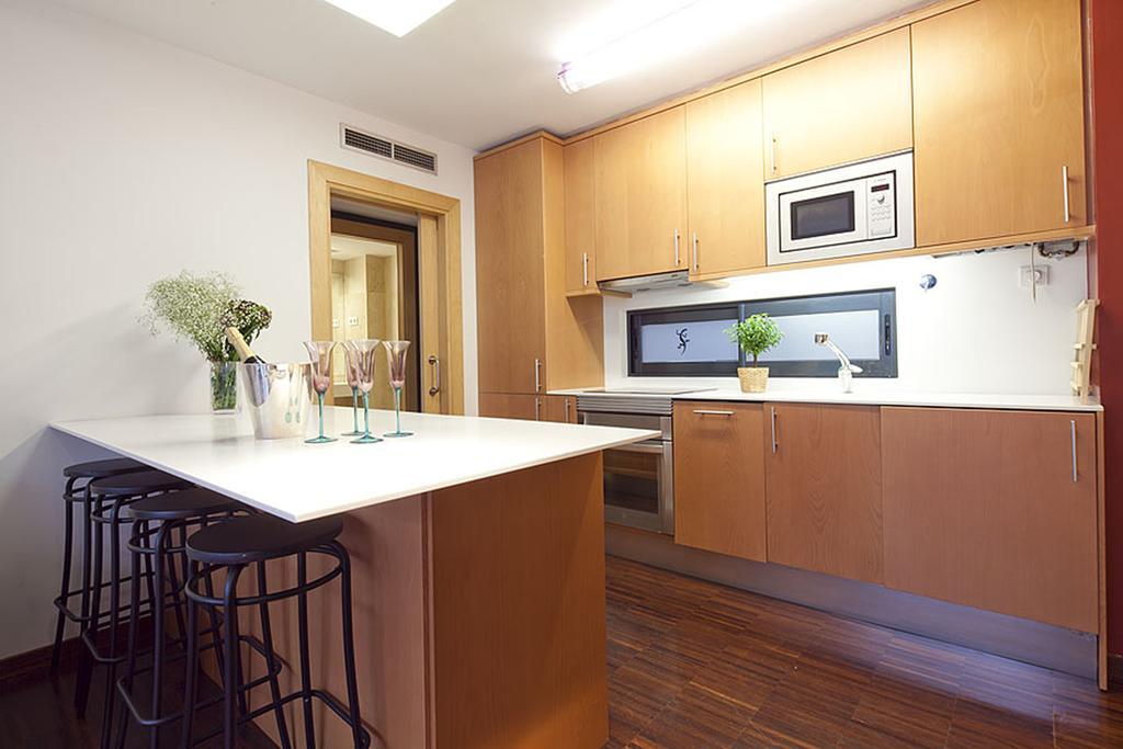 Apartment Barcelona Rentals - Sarria Apartments Near Center Ngoại thất bức ảnh