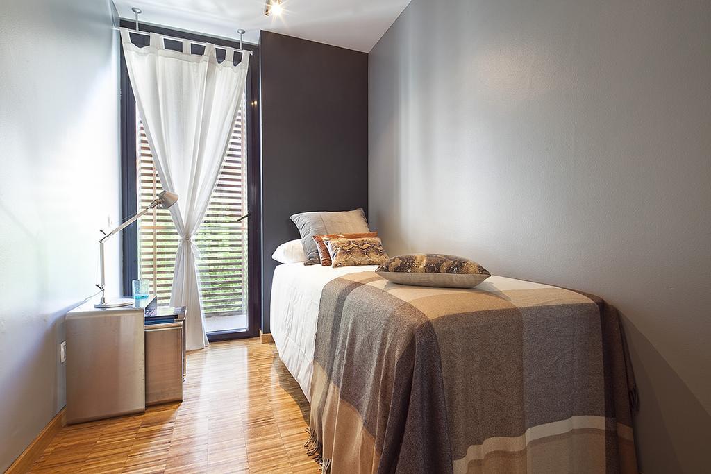 Apartment Barcelona Rentals - Sarria Apartments Near Center Ngoại thất bức ảnh